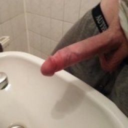 try virtual 3D sex with bisexual lustful boy Marcgold, 20,4 :) cm, voll und bereit und denn siehst du grade ! mmf,ffm alle posen!